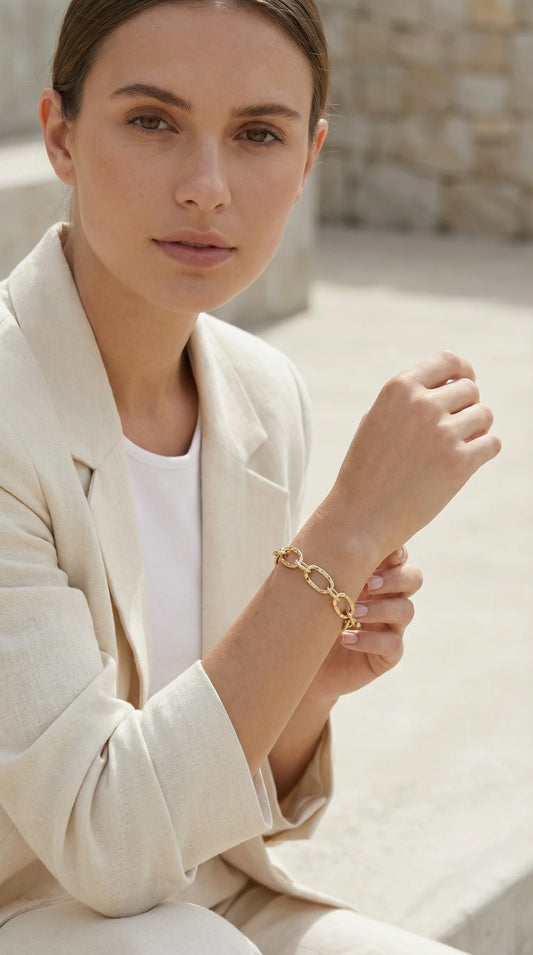 Gold large loop T-bar bracelet