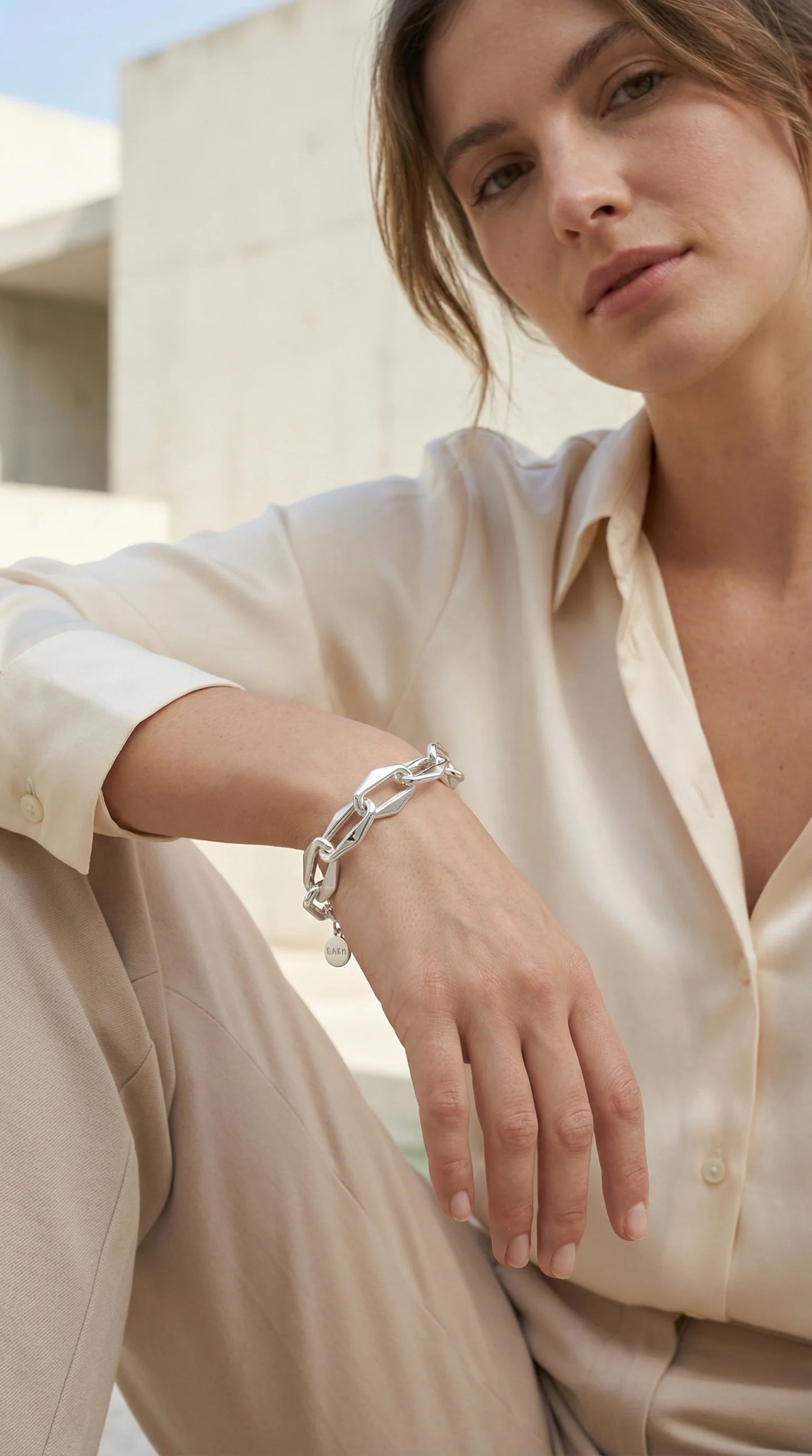 Silver thick link faceted T-bar bracelet