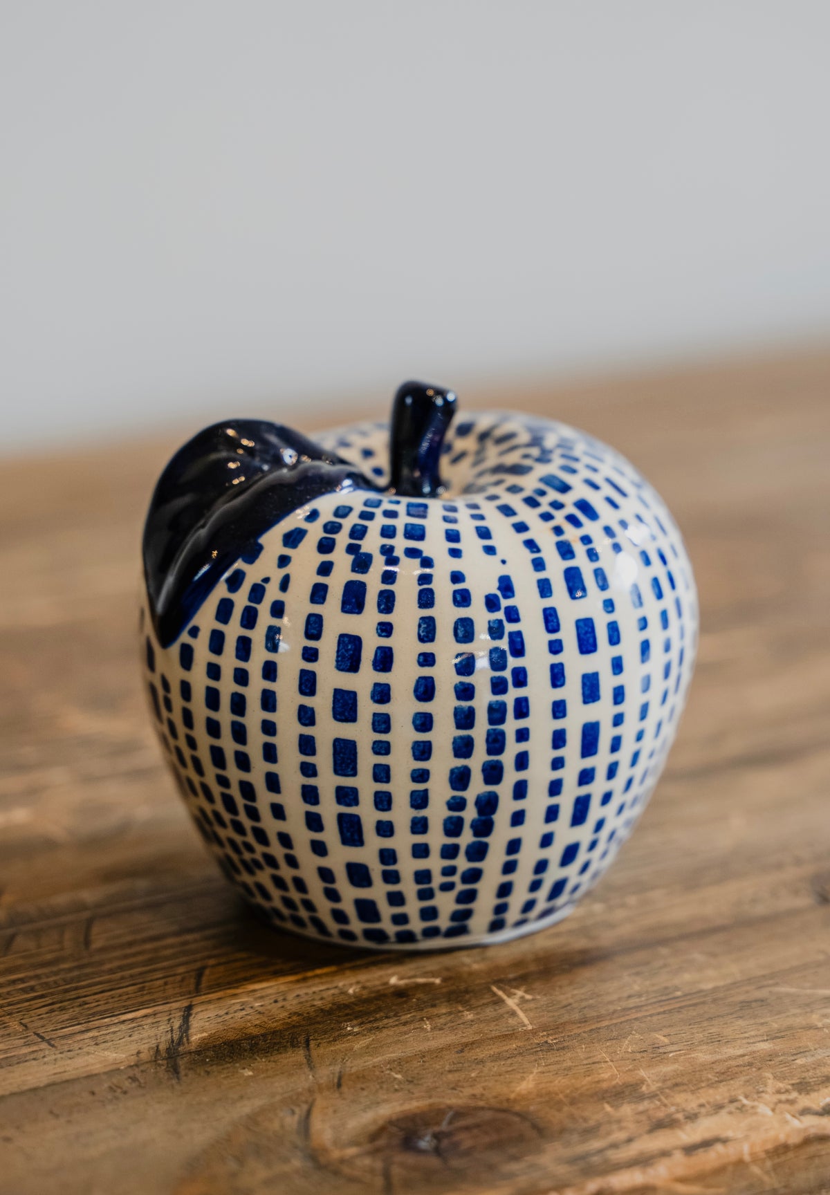 Ceramic Blue & Off White Apple