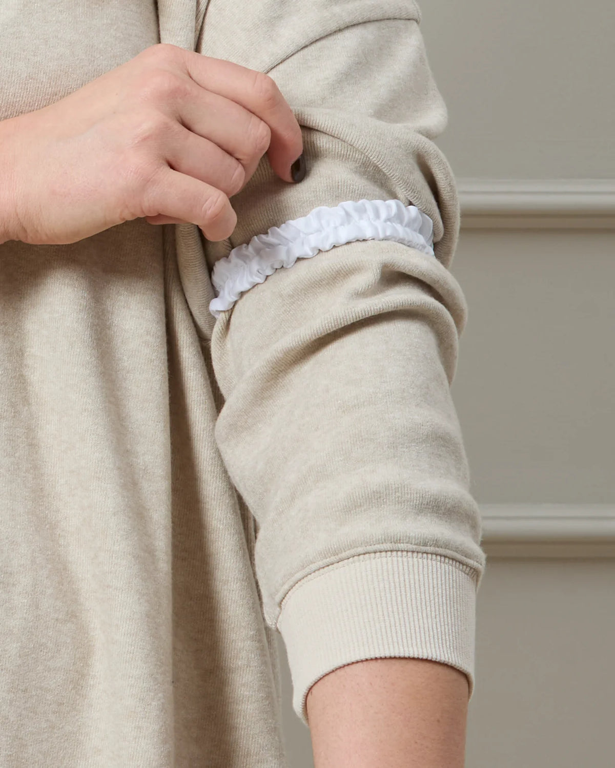 Belinda Sleeve Garter-Off White