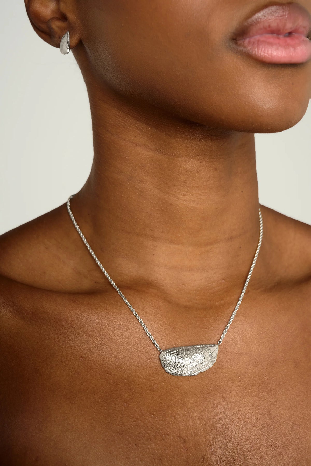 Ora Necklace Silver